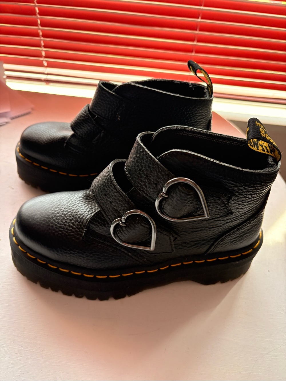 💚Dr. Martens Devon Heart Black Leather Ankle Boots with Silver Heart Buckles - Picture 3 of 6